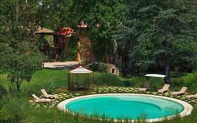 Chambres d'hôtes B&B - Château de Sienne proche Avignon Orange Piscine Rivière
